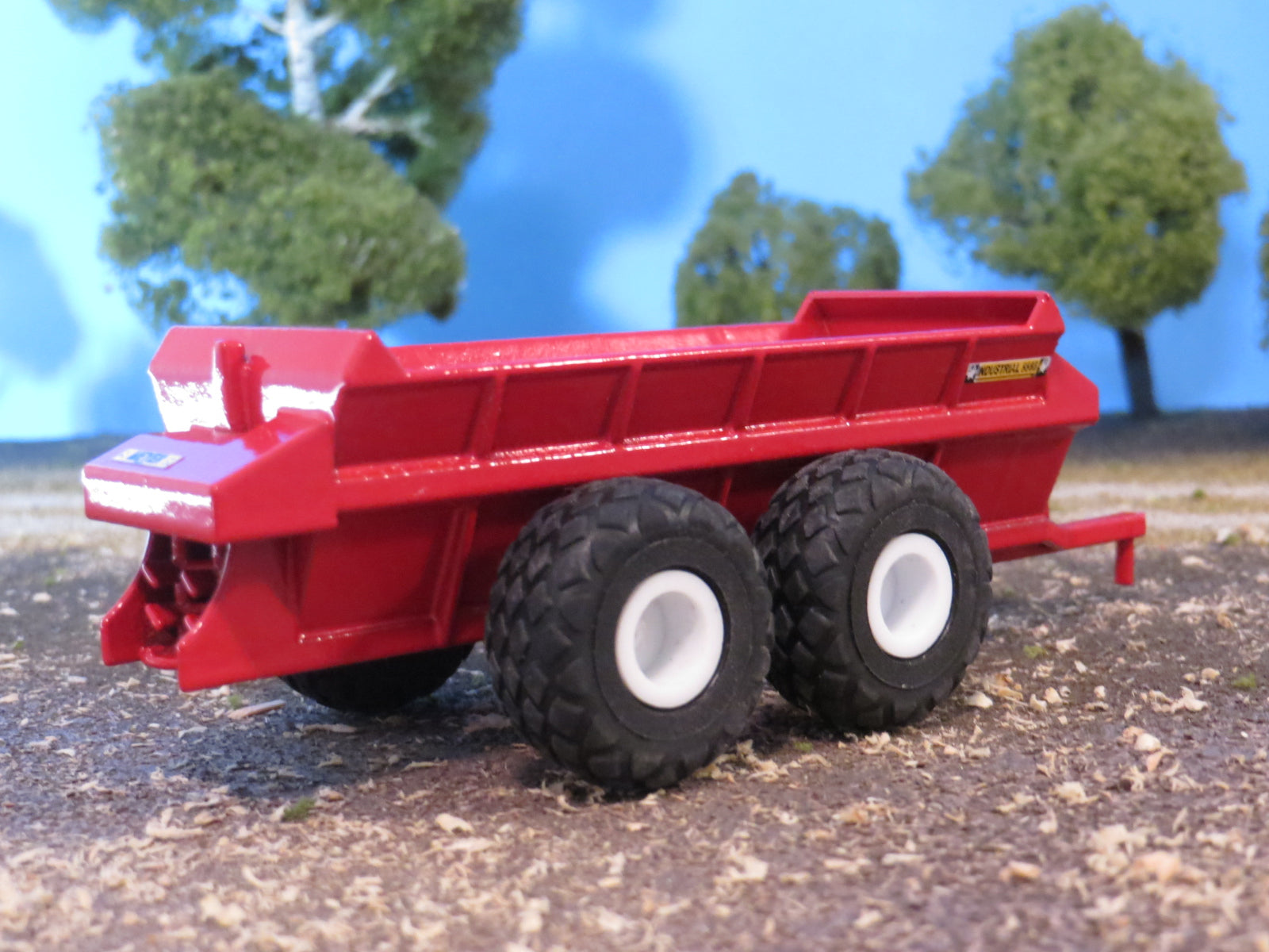 1/64 Meyer 8865 Manure Spreader 2 Scale Fabrications